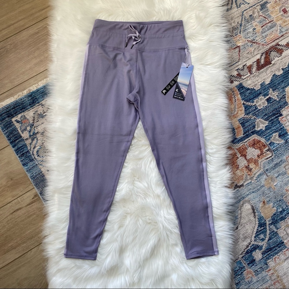 NWT Size M Lilac Kyodan High Waisted Leggings